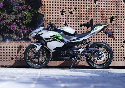 Kawasaki Ninja 7 Hybrid (2024 - 26) - Annuncio 9740557