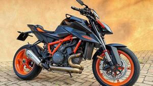 KTM 1290 Super Duke R (2022 - 23) 