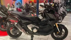 Honda X-ADV 750 DCT Travel (2021 - 24)  (4)