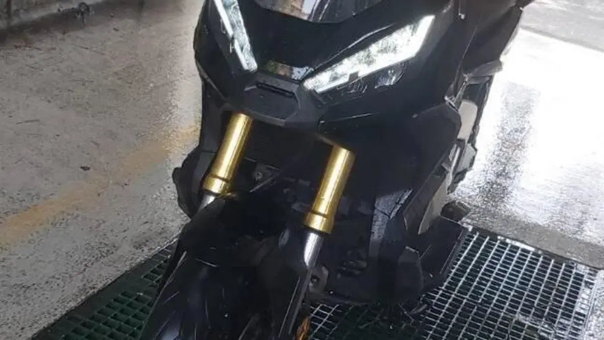 Honda X-ADV 750 DCT Travel (2021 - 24)  (10)