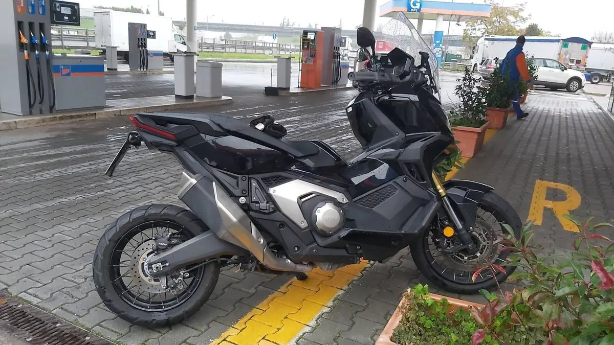 Honda X-ADV 750 DCT Travel (2021 - 24)  (14)