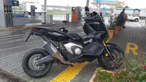 Honda X-ADV 750 DCT Travel (2021 - 24)  (14)