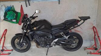 Yamaha FZ1 (2006 - 16) usata