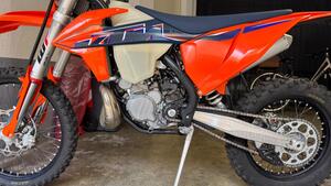KTM 300 EXC E TPI (2022) 