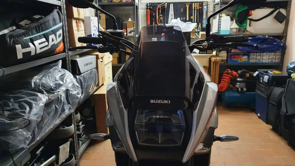 Suzuki Katana 1000 Jindachi (2019 - 20)  (4)