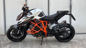 KTM 1290 Super Duke R (2019) 