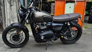 Triumph Street Scrambler 900 (2021 - 22)  (2)