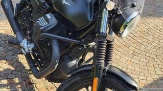 Moto Guzzi V7 III Stone (2017 - 20)