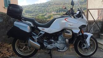 Moto Guzzi V100 Mandello (2022 - 24) usata