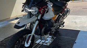 Moto Guzzi V85 TT Evocative Graphics (2021 - 23) usata