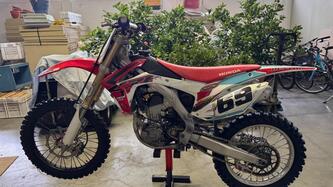 Honda CRF 250 R (2017) usata
