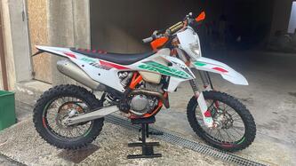 KTM 250 EXC-F Six Days (2021) usata