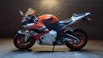 Honda CBR 600 RR (2009 - 12) usata
