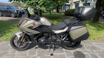 Honda NT 1100 DCT Electronic Suspension (2025)