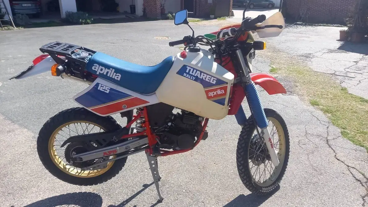 Aprilia   (2)