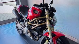 Ducati Monster 696 Plus (2007 - 14) usata