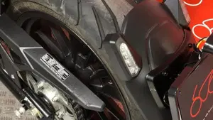 Benelli 502 C (2019 - 20)  (8)