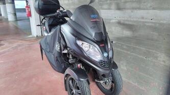 Piaggio Mp3 300 Hpe Sport (2019 - 20) usata