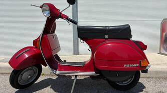 Piaggio PX200E epoca