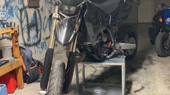 Husqvarna SM 125 S (2005) usata