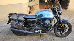 Moto Guzzi V7 III Stone (2017 - 20) 