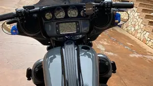 Harley-Davidson 117 Street Glide (2018 - 20) - FLHXSE  (7)