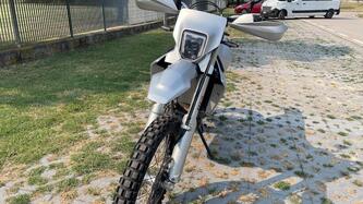 Husqvarna 701 Enduro (2023 - 25) usata