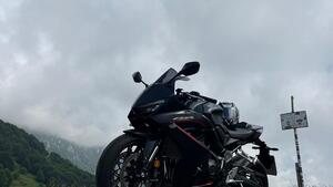 Honda CBR 650 R E-Clutch (2024 - 25) 