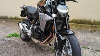 Bmw F 900 R (2021 - 24) usata