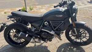 Ducati Scrambler 800 Icon Dark (2025) 