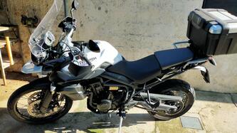 Triumph Tiger 800 (2010 - 14) usata