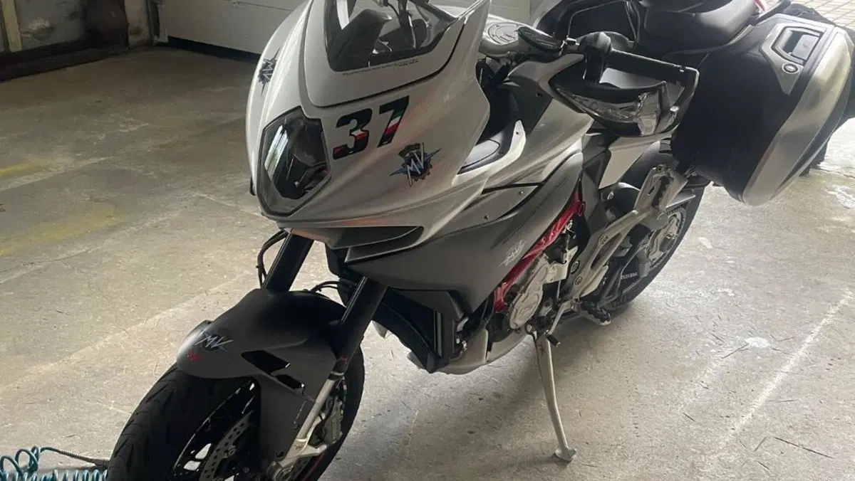 MV Agusta Turismo Veloce 800 (2014 - 16)  (4)