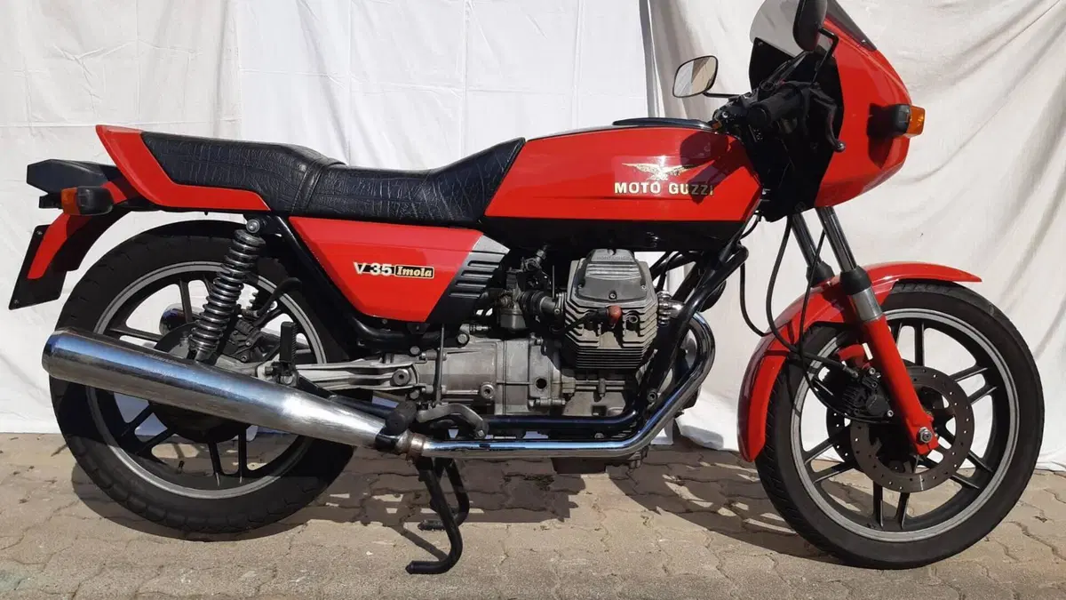 Moto Guzzi   (3)