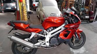 Aprilia SL 1000 Falco R (2001 - 02)