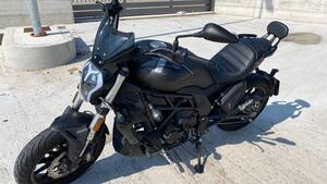 Benelli 502 C (2021 - 25) 