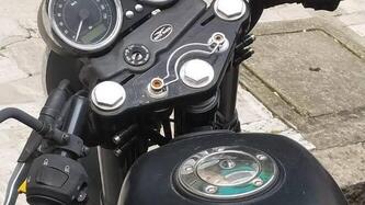 Moto Guzzi V7 Stone (2012 - 15) usata