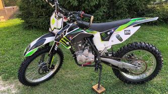 Kawasaki KX 250 (2023) usata