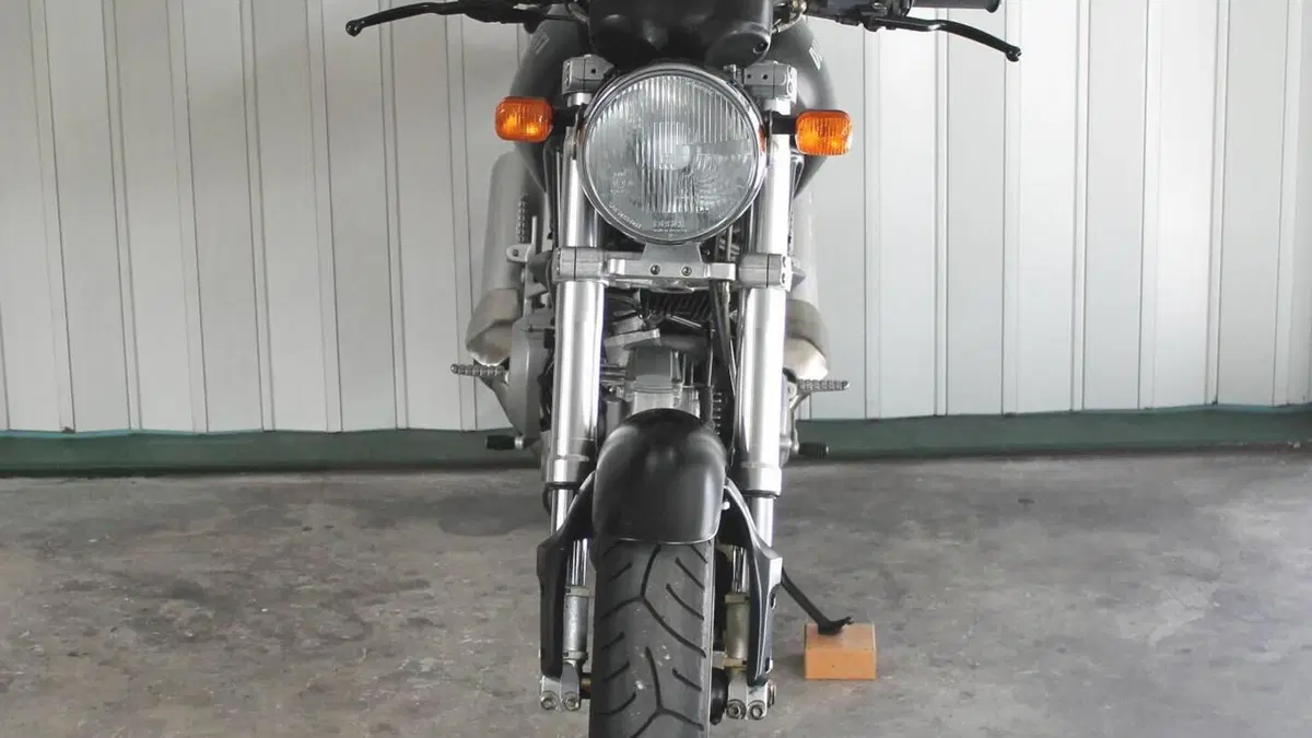 Ducati Monster 600 Dark (1998 - 01) 