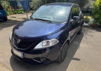 Lancia Ypsilon 1.0 FireFly 5 porte S&S Hybrid Ecochic Gold