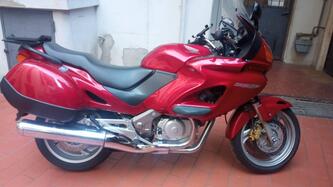 Honda Deauville 650 (1998 - 01) usata