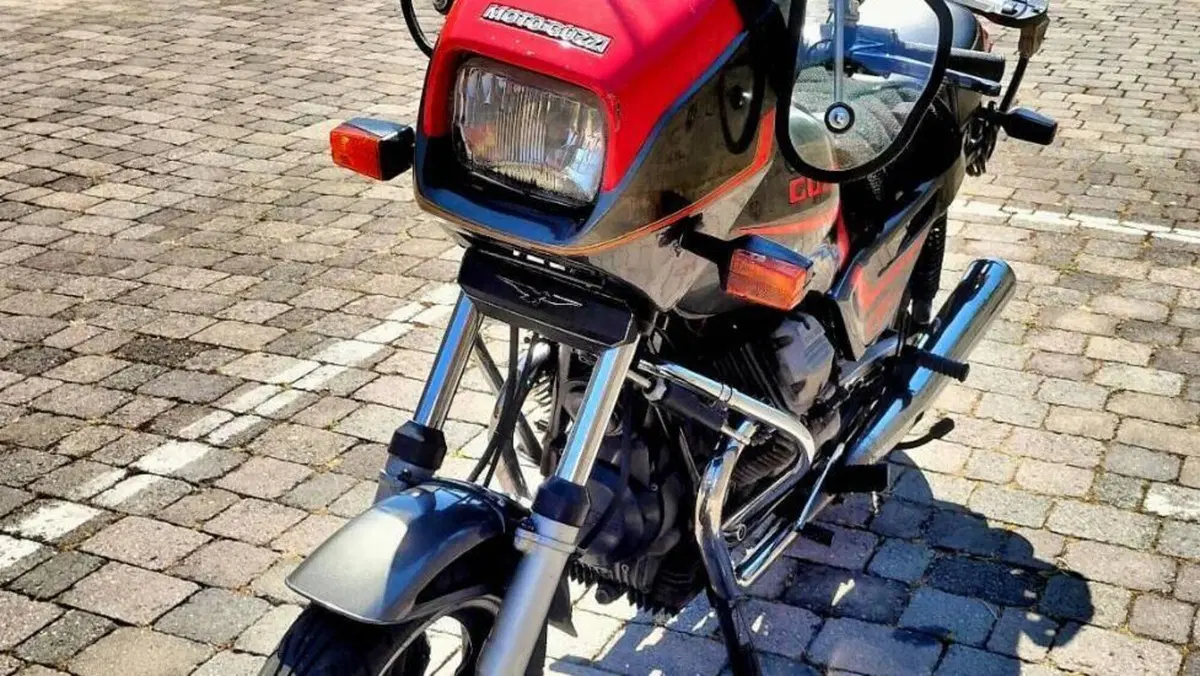 Moto Guzzi   (3)