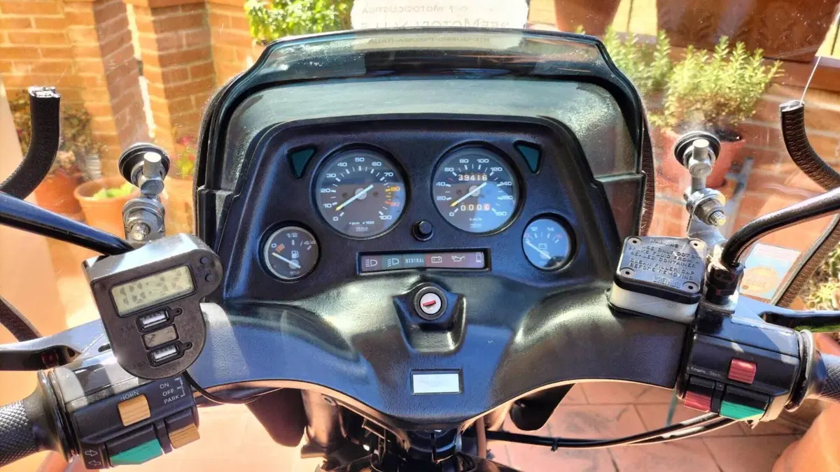 Moto Guzzi   (4)