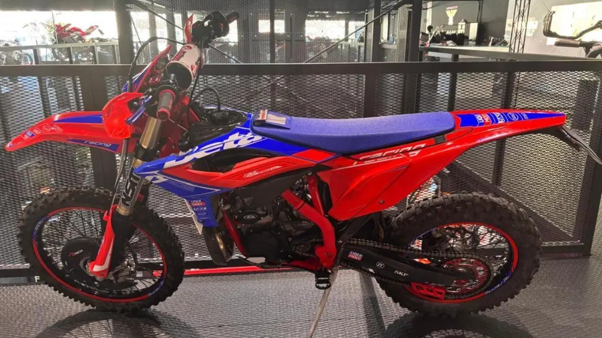 Betamotor RR 250 2T Enduro Racing (2023)  (3)