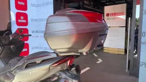 Yamaha T-Max 560 Tech Max (2021)  (6)