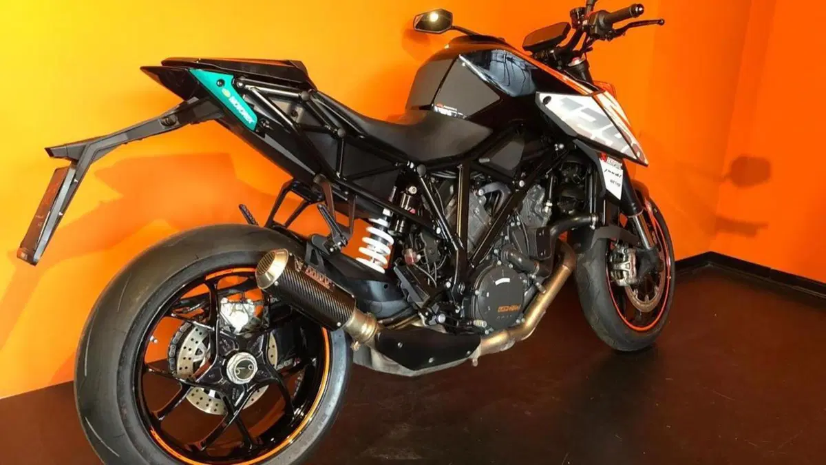 KTM 1290 Super Duke R ABS (2017 - 18)  (4)