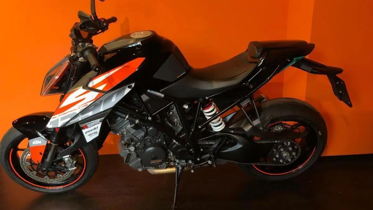 KTM 1290 Super Duke R ABS (2017 - 18)  (3)