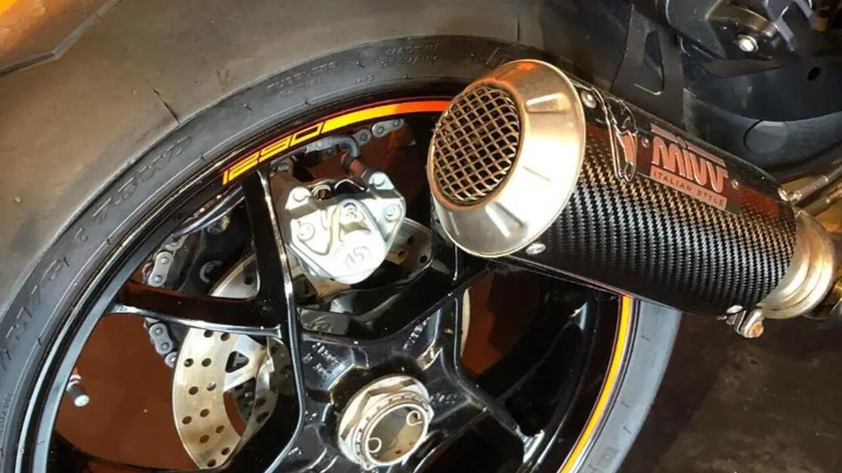 KTM 1290 Super Duke R ABS (2017 - 18)  (6)