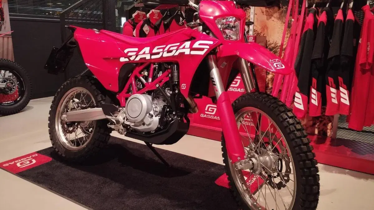 GASGAS ES 700 (2022 - 26)  (2)