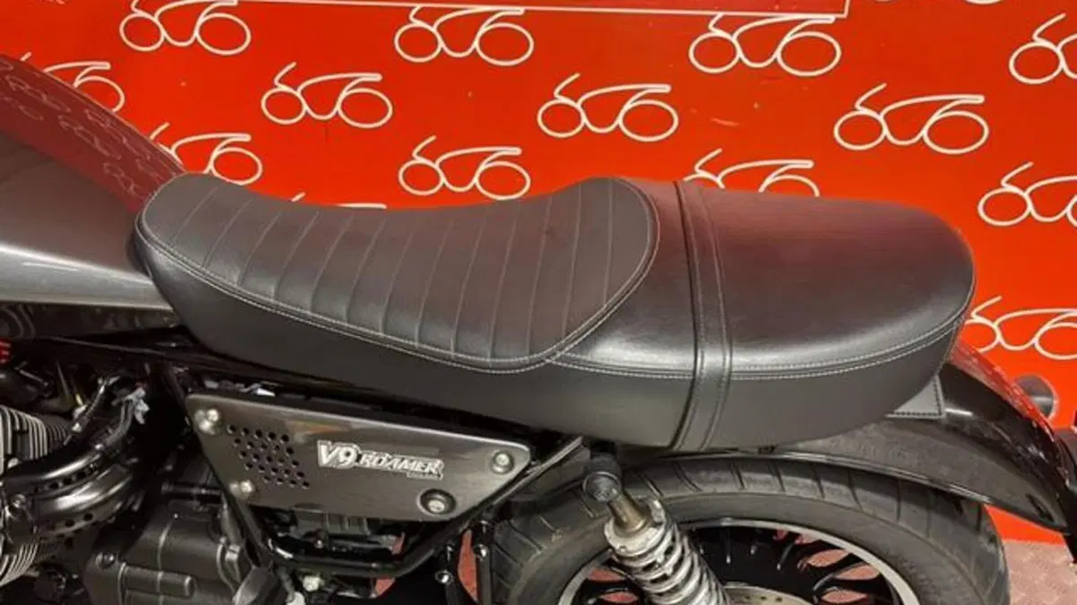 Moto Guzzi V9 Roamer (2021 - 24)  (5)