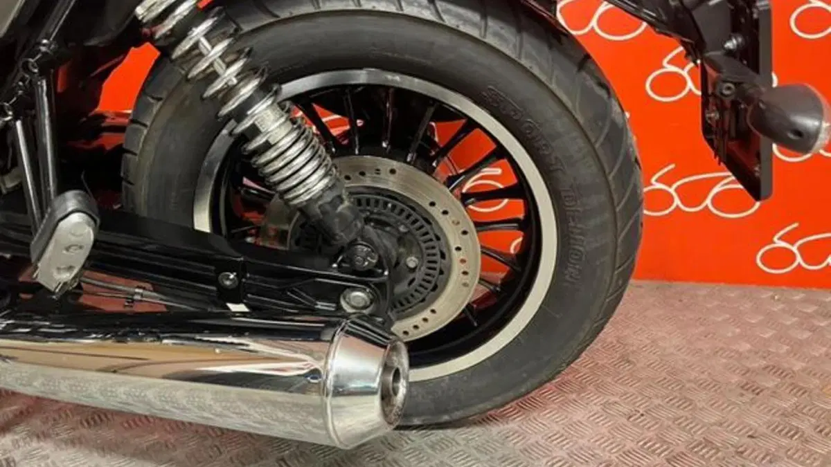 Moto Guzzi V9 Roamer (2021 - 24)  (6)